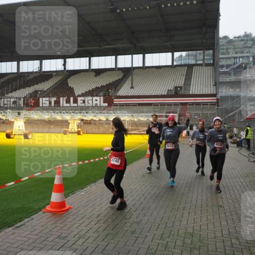 07.12.2025 - St. Pauli X-Mass-Run No. 15 Fabian Wolf http://msf.ph/oto/9394258 07.12.2025 10:24:19 Ziel 712, 897, 4040, 4122, 4140, 4689, 4692, 4694 meine-sportfotos.de