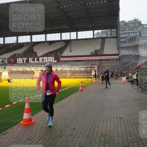 07.12.2025 - St. Pauli X-Mass-Run No. 15 Fabian Wolf http://msf.ph/oto/9394479 07.12.2025 10:25:28 Ziel 1247, 1631, 1977, 1987, 1995, 2029, 2680, 4118, 4119, 4121, 4201, 4204, 4284, 4372, 4373, 4445, 4482, 4485 meine-sportfotos.de
