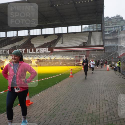 07.12.2025 - St. Pauli X-Mass-Run No. 15 Fabian Wolf http://msf.ph/oto/9394485 07.12.2025 10:25:30 Ziel 1247, 1631, 2029, 2680, 4118, 4119, 4121, 4162, 4164, 4201, 4202, 4204, 4284, 4372, 4373, 4445, 4482, 4485 meine-sportfotos.de