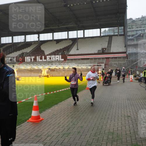 07.12.2025 - St. Pauli X-Mass-Run No. 15 Fabian Wolf http://msf.ph/oto/9394499 07.12.2025 10:25:33 Ziel 129, 404, 1247, 1631, 2029, 2680, 3742, 4118, 4119, 4121, 4162, 4164, 4201, 4202, 4204, 4284, 4372, 4373, 4445, 4482, 4485 meine-sportfotos.de