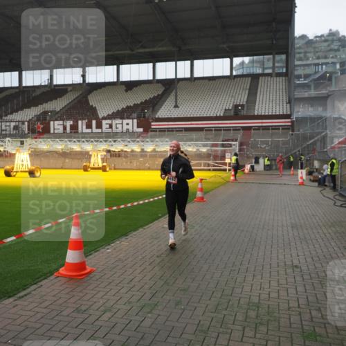 07.12.2025 - St. Pauli X-Mass-Run No. 15 Fabian Wolf http://msf.ph/oto/9394627 07.12.2025 10:26:02 Ziel 422, 1227, 1538, 1561, 1581, 1586, 2106, 2191, 2896, 3805, 3910, 3918, 4300, 4301, 4492, 4775, 4782 meine-sportfotos.de