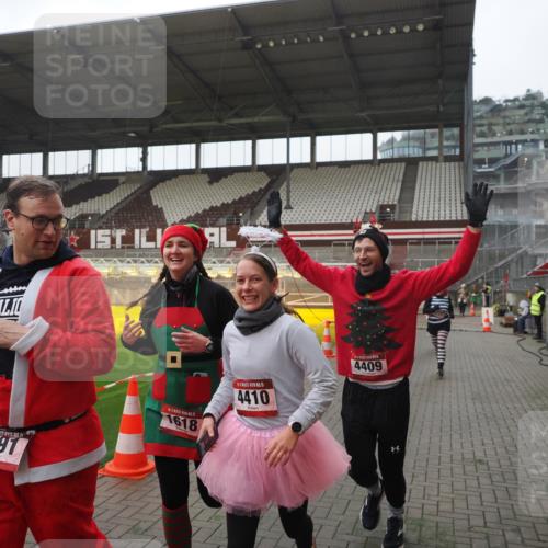 07.12.2025 - St. Pauli X-Mass-Run No. 15 Fabian Wolf http://msf.ph/oto/9394846 07.12.2025 10:27:14 Ziel 159, 1312, 1317, 1468, 1472, 1618, 3720, 4225, 4334, 4353, 4391, 4409, 4410 meine-sportfotos.de