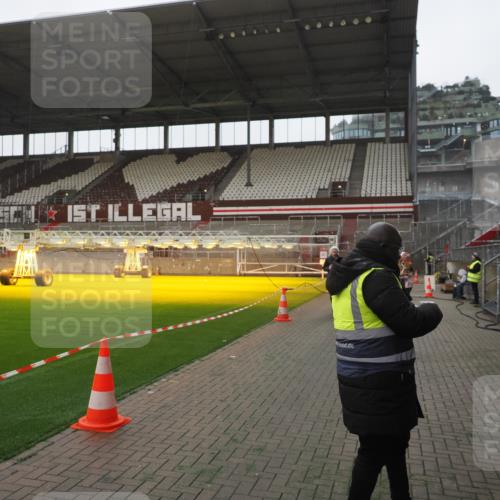 07.12.2025 - St. Pauli X-Mass-Run No. 15 Fabian Wolf http://msf.ph/oto/9394875 07.12.2025 10:27:21 Ziel 1312, 1317, 1618, 3571, 3714, 3715, 3722, 4225, 4391, 4409, 4410, 4435 meine-sportfotos.de