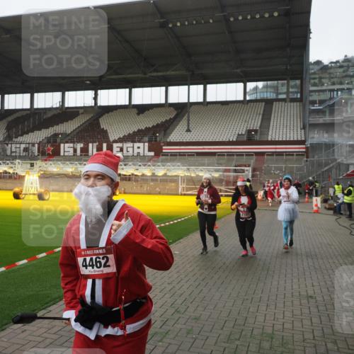 07.12.2025 - St. Pauli X-Mass-Run No. 15 Fabian Wolf http://msf.ph/oto/9394988 07.12.2025 10:27:47 Ziel 175, 2060, 2101, 2188, 2677, 3154, 3156, 3458, 3706, 3707, 3713, 4133, 4383, 4462, 4463, 4515, 4516 meine-sportfotos.de