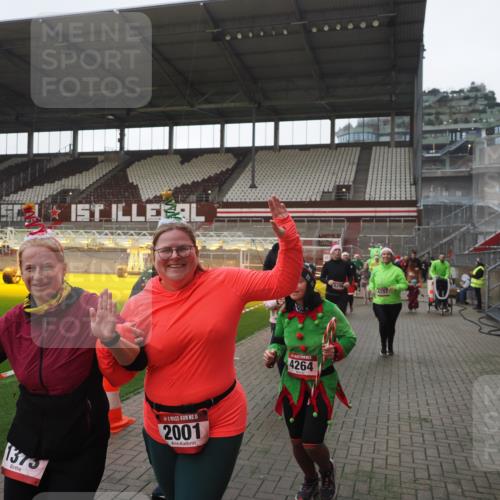 07.12.2025 - St. Pauli X-Mass-Run No. 15 Fabian Wolf http://msf.ph/oto/9395356 07.12.2025 10:29:33 Ziel 450, 458, 1039, 1198, 1201, 1204, 1209, 1373, 1548, 1550, 1677, 1842, 2001, 3080, 3115, 3468, 3469, 3470, 4007, 4009, 4126, 4264, 4266, 4293, 4296, 4440, 4531, 4695 meine-sportfotos.de