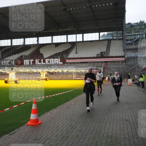 07.12.2025 - St. Pauli X-Mass-Run No. 15 Fabian Wolf http://msf.ph/oto/9395547 07.12.2025 10:30:59 Ziel 594, 601, 608, 1015, 1075, 3936, 3940, 3982, 3986, 4464 meine-sportfotos.de