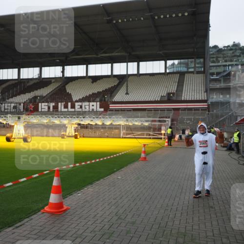 07.12.2025 - St. Pauli X-Mass-Run No. 15 Fabian Wolf http://msf.ph/oto/9395871 07.12.2025 10:33:36 Ziel 828, 2065 meine-sportfotos.de