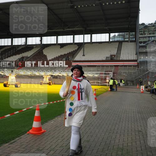 07.12.2025 - St. Pauli X-Mass-Run No. 15 Fabian Wolf http://msf.ph/oto/9396142 07.12.2025 10:36:05 Ziel 350, 3476 meine-sportfotos.de