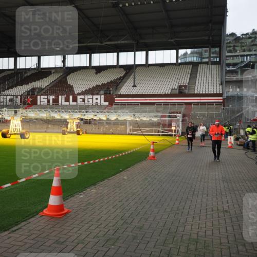 07.12.2025 - St. Pauli X-Mass-Run No. 15 Fabian Wolf http://msf.ph/oto/9396199 07.12.2025 10:36:38 Ziel 511, 521, 717, 833, 3089, 3382, 4200, 4591, 4597, 4599 meine-sportfotos.de