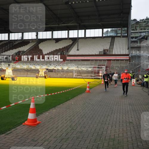 07.12.2025 - St. Pauli X-Mass-Run No. 15 Fabian Wolf http://msf.ph/oto/9396203 07.12.2025 10:36:38 Ziel 511, 521, 717, 833, 3089, 3382, 4200, 4591, 4597, 4599 meine-sportfotos.de