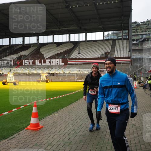 07.12.2025 - St. Pauli X-Mass-Run No. 15 Fabian Wolf http://msf.ph/oto/9396969 07.12.2025 10:42:17 Ziel 116, 968, 1438, 2261, 3042, 3399, 4045, 4046, 4441, 4622 meine-sportfotos.de