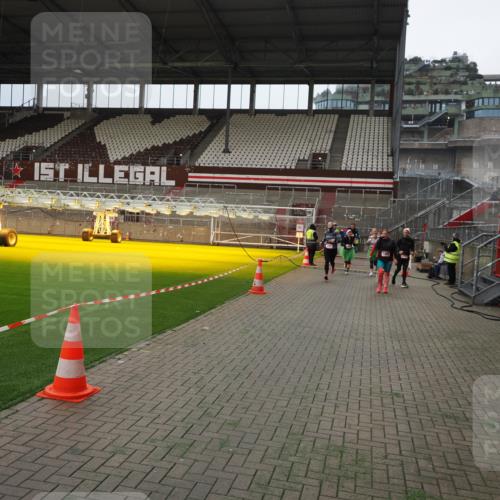 07.12.2025 - St. Pauli X-Mass-Run No. 15 Fabian Wolf http://msf.ph/oto/9397318 07.12.2025 10:44:21 Ziel 220, 571, 1051, 1059, 1060, 1089, 1421, 1947, 1948, 2357, 2359, 3012 meine-sportfotos.de