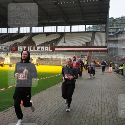 07.12.2025 - St. Pauli X-Mass-Run No. 15 Fabian Wolf http://msf.ph/oto/9397563 07.12.2025 10:45:59 Ziel 908, 1041, 1094, 1715, 2076, 2079, 2080, 2089, 2218, 2423, 2733, 2734, 4616, 4619, 4620, 4762 meine-sportfotos.de