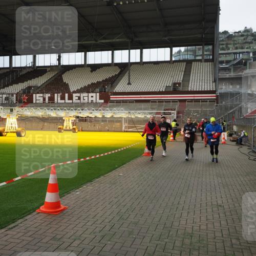 07.12.2025 - St. Pauli X-Mass-Run No. 15 Fabian Wolf http://msf.ph/oto/9397612 07.12.2025 10:46:12 Ziel 38, 41, 153, 162, 168, 178, 183, 908, 1094, 1955, 2082, 2216, 2334, 2423, 2574 meine-sportfotos.de