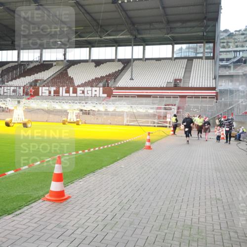 07.12.2025 - St. Pauli X-Mass-Run No. 15 Fabian Wolf http://msf.ph/oto/9397711 07.12.2025 10:46:37 Ziel 58, 81, 221, 479, 485, 639, 641, 921, 1040, 1043, 1242, 2092, 2488, 2536, 2960, 2965, 2998, 3001 meine-sportfotos.de