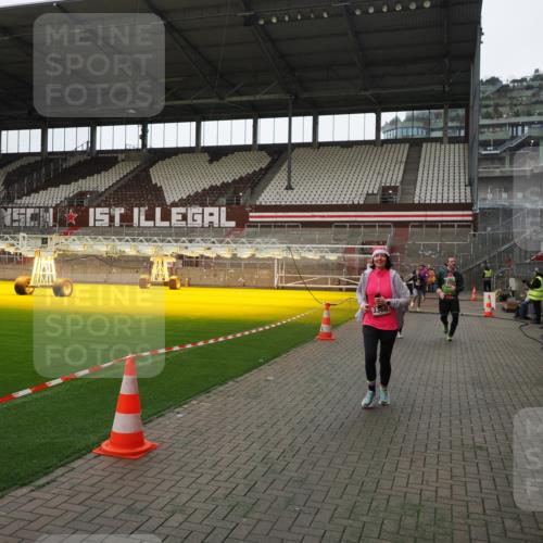 07.12.2025 - St. Pauli X-Mass-Run No. 15 Fabian Wolf http://msf.ph/oto/9398154 07.12.2025 10:49:17 Ziel 191, 194, 471, 1155, 1274, 1370, 1372, 1663, 2764, 2765, 2921, 2933, 3366, 3369 meine-sportfotos.de