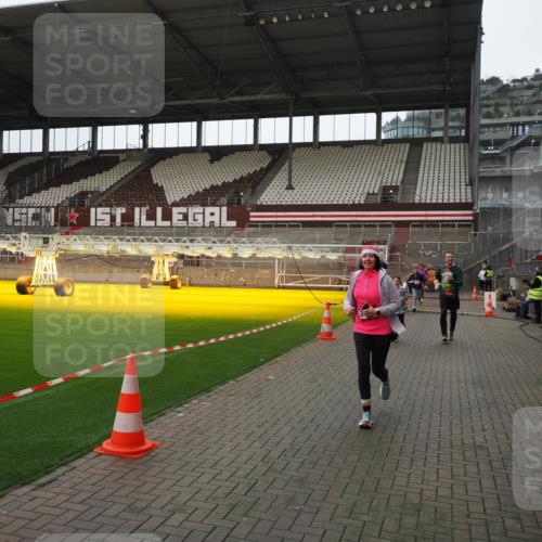 07.12.2025 - St. Pauli X-Mass-Run No. 15 Fabian Wolf http://msf.ph/oto/9398155 07.12.2025 10:49:17 Ziel 191, 194, 471, 1155, 1274, 1370, 1372, 1663, 2764, 2765, 2921, 2933, 3366, 3369 meine-sportfotos.de