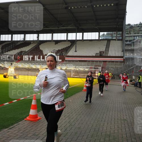 07.12.2025 - St. Pauli X-Mass-Run No. 15 Fabian Wolf http://msf.ph/oto/9398194 07.12.2025 10:49:31 Ziel 157, 890, 1179, 1273, 1274, 1663, 2299, 2301, 2421, 2764, 2765 meine-sportfotos.de