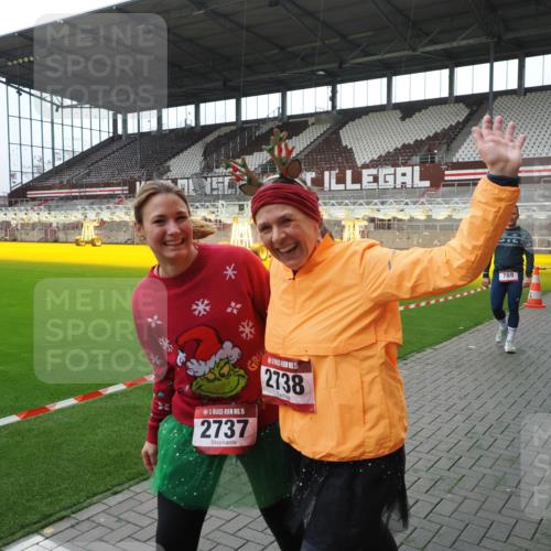 07.12.2025 - St. Pauli X-Mass-Run No. 15 Fabian Wolf http://msf.ph/oto/9398438 07.12.2025 10:51:06 Ziel 249, 769, 1691, 2737, 2738, 3342 meine-sportfotos.de