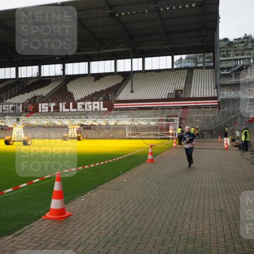 07.12.2025 - St. Pauli X-Mass-Run No. 15 Fabian Wolf http://msf.ph/oto/9398772 07.12.2025 10:53:58 Ziel 1478, 4814 meine-sportfotos.de