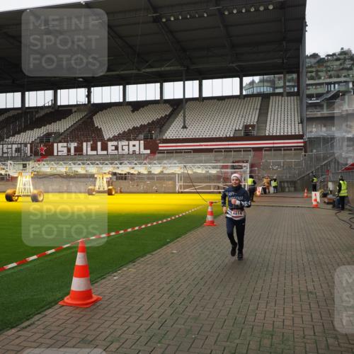 07.12.2025 - St. Pauli X-Mass-Run No. 15 Fabian Wolf http://msf.ph/oto/9398777 07.12.2025 10:53:59 Ziel 1478, 4814 meine-sportfotos.de