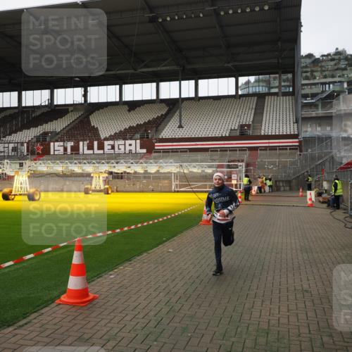 07.12.2025 - St. Pauli X-Mass-Run No. 15 Fabian Wolf http://msf.ph/oto/9398778 07.12.2025 10:53:59 Ziel 1478, 4814 meine-sportfotos.de