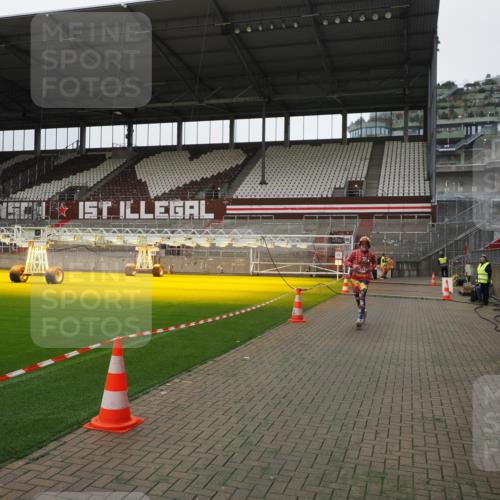 07.12.2025 - St. Pauli X-Mass-Run No. 15 Fabian Wolf http://msf.ph/oto/9398839 07.12.2025 10:54:53 Ziel 692, 1393 meine-sportfotos.de