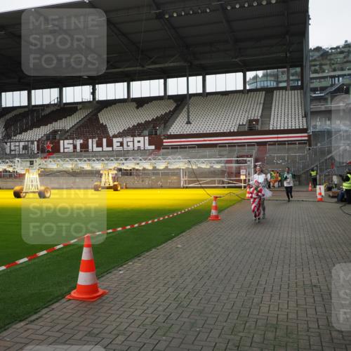 07.12.2025 - St. Pauli X-Mass-Run No. 15 Fabian Wolf http://msf.ph/oto/9398954 07.12.2025 10:56:31 Ziel 236, 248, 759, 2170, 4063, 4146 meine-sportfotos.de