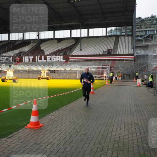 07.12.2025 - St. Pauli X-Mass-Run No. 15 Fabian Wolf http://msf.ph/oto/9399038 07.12.2025 10:56:59 Ziel 55, 417, 555, 566, 568, 763, 1203, 2538, 2542, 2664, 3275, 4799 meine-sportfotos.de