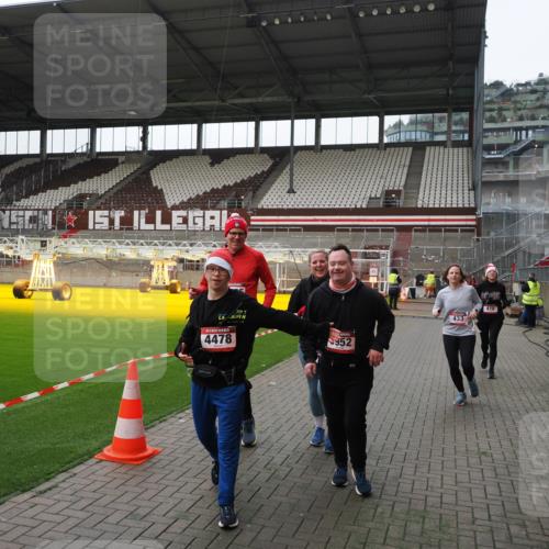07.12.2025 - St. Pauli X-Mass-Run No. 15 Fabian Wolf http://msf.ph/oto/9399475 07.12.2025 11:00:37 Ziel 410, 433, 435, 439, 440, 611, 985, 1721, 3952, 4478, 4793 meine-sportfotos.de