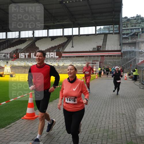 07.12.2025 - St. Pauli X-Mass-Run No. 15 Fabian Wolf http://msf.ph/oto/9399669 07.12.2025 11:02:08 Ziel 95, 193, 314, 317, 837, 838, 842, 847, 851, 1143, 1416, 1611, 2329, 2576 meine-sportfotos.de