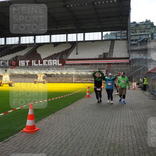 07.12.2025 - St. Pauli X-Mass-Run No. 15 Fabian Wolf http://msf.ph/oto/9399687 07.12.2025 11:02:18 Ziel 95, 193, 314, 317, 847, 1143, 1416, 1611, 2329, 2519, 2520 meine-sportfotos.de