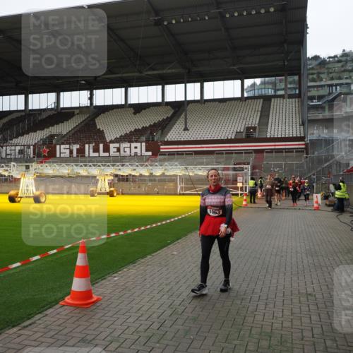 07.12.2025 - St. Pauli X-Mass-Run No. 15 Fabian Wolf http://msf.ph/oto/9399765 07.12.2025 11:02:47 Ziel 20, 25, 151, 160, 574, 746, 747, 749, 751, 997, 1063 meine-sportfotos.de
