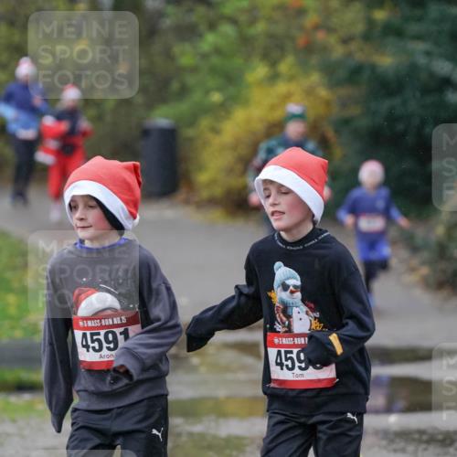 07.12.2025 - St. Pauli X-Mass-Run No. 15 Michael Burmester http://msf.ph/oto/9400159 07.12.2025 10:20:23 Laufen 15, 4591, 459 meine-sportfotos.de