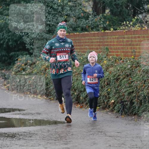 07.12.2025 - St. Pauli X-Mass-Run No. 15 Michael Burmester http://msf.ph/oto/9400163 07.12.2025 10:20:26 Laufen 511, 521 meine-sportfotos.de