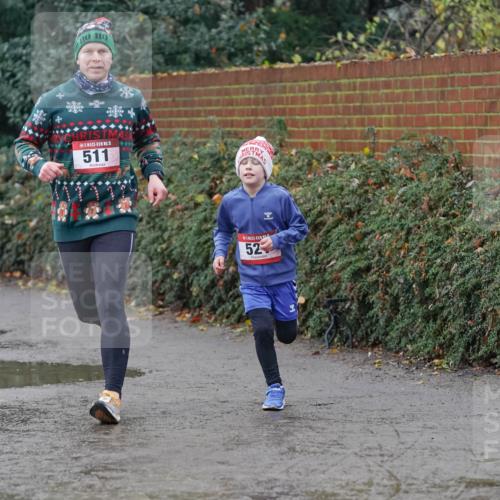 07.12.2025 - St. Pauli X-Mass-Run No. 15 Michael Burmester http://msf.ph/oto/9400165 07.12.2025 10:20:27 Laufen 15, 511, 52 meine-sportfotos.de