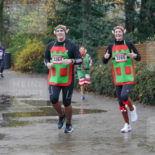 07.12.2025 - St. Pauli X-Mass-Run No. 15 Michael Burmester http://msf.ph/oto/9400182 07.12.2025 10:20:35 Laufen 15, 3264, 174, 5, 3265 meine-sportfotos.de
