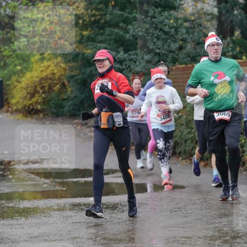 07.12.2025 - St. Pauli X-Mass-Run No. 15 Michael Burmester http://msf.ph/oto/9400205 07.12.2025 10:20:51 Laufen 1794, 3408, 3069 meine-sportfotos.de