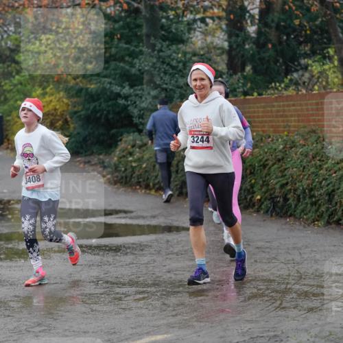 07.12.2025 - St. Pauli X-Mass-Run No. 15 Michael Burmester http://msf.ph/oto/9400213 07.12.2025 10:20:53 Laufen 3408, 3244 meine-sportfotos.de