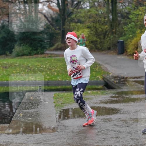 07.12.2025 - St. Pauli X-Mass-Run No. 15 Michael Burmester http://msf.ph/oto/9400216 07.12.2025 10:20:54 Laufen 3408, 3118 meine-sportfotos.de