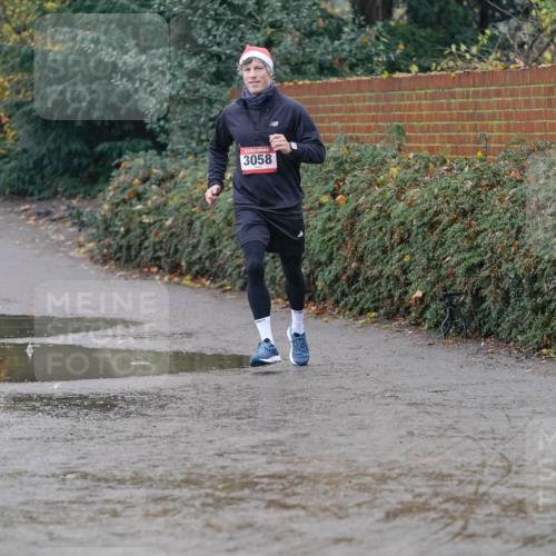 07.12.2025 - St. Pauli X-Mass-Run No. 15 Michael Burmester http://msf.ph/oto/9400243 07.12.2025 10:21:10 Laufen 3058 meine-sportfotos.de