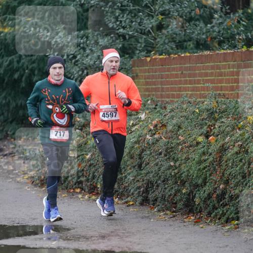 07.12.2025 - St. Pauli X-Mass-Run No. 15 Michael Burmester http://msf.ph/oto/9400248 07.12.2025 10:21:13 Laufen 07, 717, 459, 15, 4597 meine-sportfotos.de