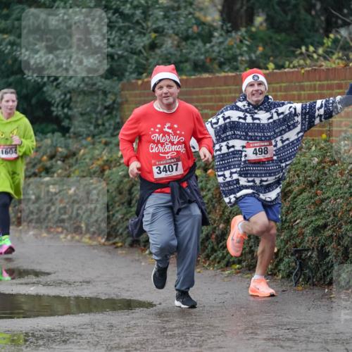 07.12.2025 - St. Pauli X-Mass-Run No. 15 Michael Burmester http://msf.ph/oto/9400257 07.12.2025 10:21:17 Laufen 1604, 3407, 498 meine-sportfotos.de