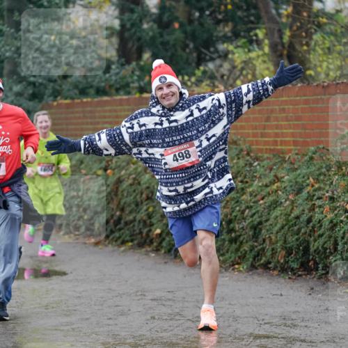 07.12.2025 - St. Pauli X-Mass-Run No. 15 Michael Burmester http://msf.ph/oto/9400266 07.12.2025 10:21:19 Laufen 15, 3407, 1604, 15, 498 meine-sportfotos.de