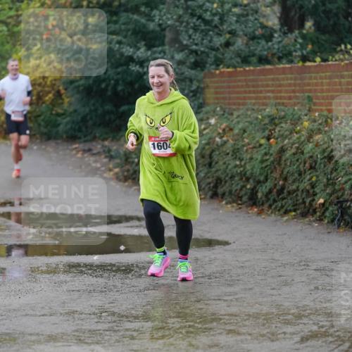 07.12.2025 - St. Pauli X-Mass-Run No. 15 Michael Burmester http://msf.ph/oto/9400275 07.12.2025 10:21:21 Laufen 1604 meine-sportfotos.de