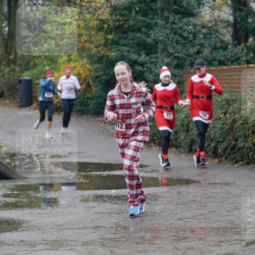 07.12.2025 - St. Pauli X-Mass-Run No. 15 Michael Burmester http://msf.ph/oto/9400320 07.12.2025 10:21:42 Laufen 012, 108 meine-sportfotos.de