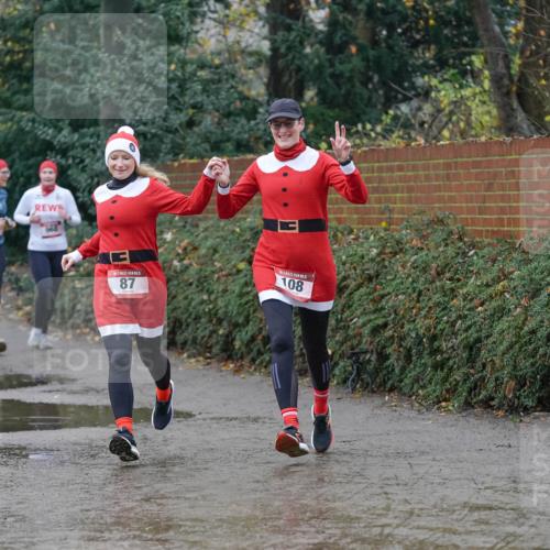 07.12.2025 - St. Pauli X-Mass-Run No. 15 Michael Burmester http://msf.ph/oto/9400329 07.12.2025 10:21:44 Laufen 87, 108 meine-sportfotos.de