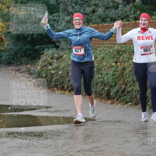 07.12.2025 - St. Pauli X-Mass-Run No. 15 Michael Burmester http://msf.ph/oto/9400338 07.12.2025 10:21:47 Laufen 5, 827, 5, 968 meine-sportfotos.de