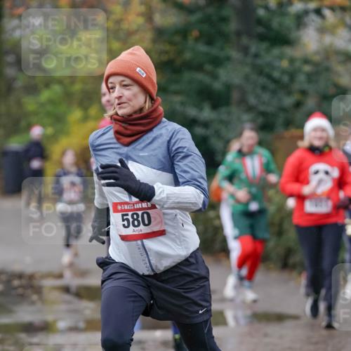 07.12.2025 - St. Pauli X-Mass-Run No. 15 Michael Burmester http://msf.ph/oto/9400359 07.12.2025 10:21:57 Laufen 5, 580 meine-sportfotos.de