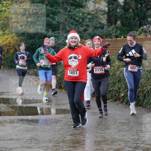 07.12.2025 - St. Pauli X-Mass-Run No. 15 Michael Burmester http://msf.ph/oto/9400364 07.12.2025 10:21:58 Laufen 2420, 1651, 2335, 981 meine-sportfotos.de